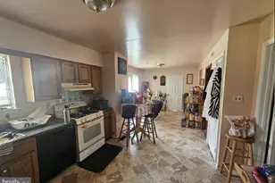 114 Carnation Dr, Woodbury, NJ 08096 - Photo 4