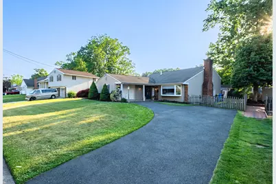 722 Whitman Drive, Blackwood, NJ 08012 - Photo 2
