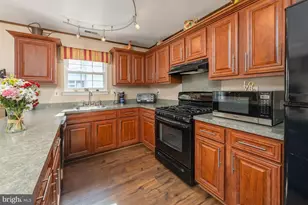 333 Trinidad Blvd, Monroe Township, NJ 08094 - Photo 10