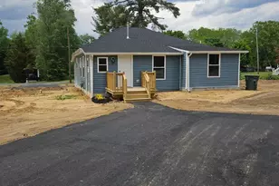194 Blackwood Ave, Franklin Township, NJ 08322 - Photo 2