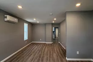 44 Capitol St, Paulsboro, NJ 08066 - Photo 2