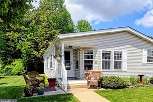 458 Cranberry Dr, Monroe Township, NJ 08094 - Photo 2