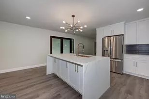 2429 Sunnyhill Ave, Monroe Township, NJ 08094 - Photo 4