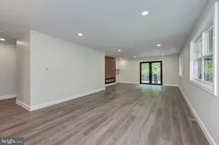 2429 Sunnyhill Ave, Monroe Township, NJ 08094 - Photo 12