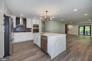 2429 Sunnyhill Ave, Monroe Township, NJ 08094 - Photo 6