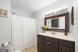 207 Dickens Ct, Monroe Township, NJ 08094 - Photo 20