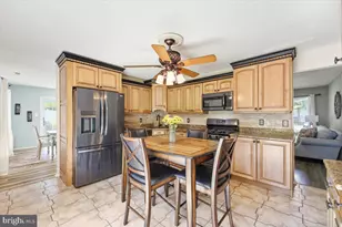 207 Dickens Ct, Monroe Township, NJ 08094 - Photo 14