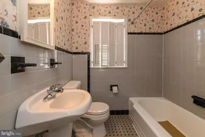 146 N Maple Street, Woodbury, NJ 08096 - Photo 32