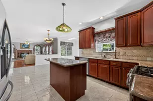 2 Carrington Ct, Sewell, NJ 08080 - Photo 4