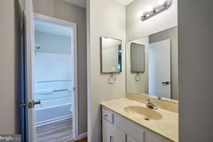 27 Kelly Dr, Deptford, NJ 08096 - Photo 8