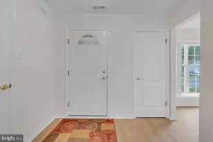 801 Freeport Way, Monroe Township, NJ 08094 - Photo 4