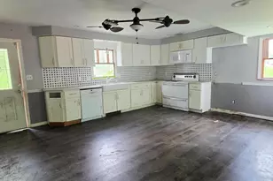 808 Lincoln Rd, Harrison Township, NJ 08062 - Photo 8