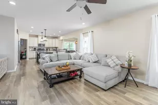 824 Kristin Ln, Monroe Township, NJ 08094 - Photo 12