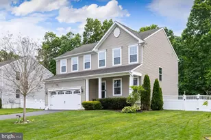 824 Kristin Ln, Monroe Township, NJ 08094 - Photo 2