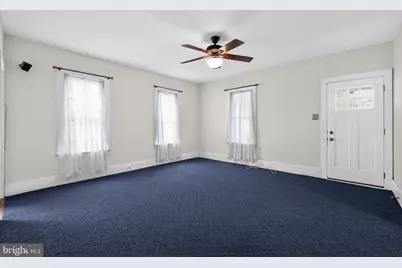 27 1st Street, West Deptford, NJ 08086 - Photo 4