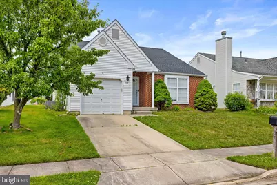 379 Barbados Drive, Monroe Township, NJ 08094 - Photo 2