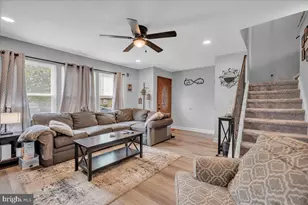 16 Fomalhaut Ct, Blackwood, NJ 08012 - Photo 4