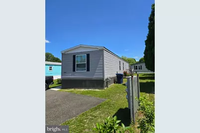 230 Eisenhower Avenue, Monroe Township, NJ 08094 - Photo 2