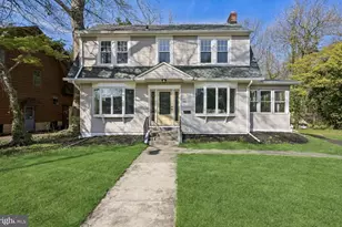 246 Briar Hill Ln, Woodbury, NJ 08096 - Photo 1