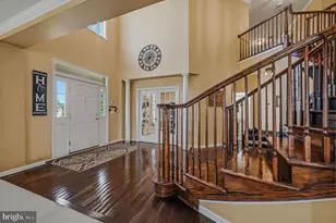 704 Rachel Dr, Franklin Township, NJ 08322 - Photo 2