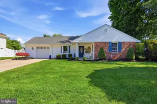 4 Bunker Hill Rd, Sewell, NJ 08080 - Photo 2