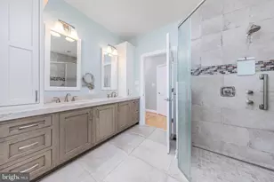102 Karenlynn Dr, Franklin Township, NJ 08322 - Photo 18