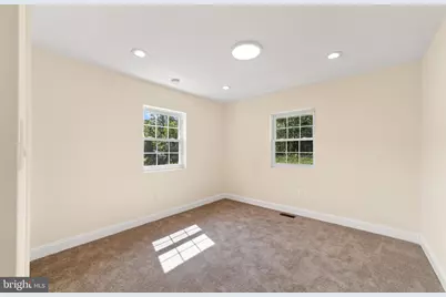 812 W Malaga Road, Monroe Township, NJ 08094 - Photo 6