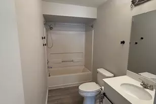 17 Windsor Ct, Sewell, NJ 08080 - Photo 10
