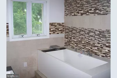 9 W Adams Street, Paulsboro, NJ 08066 - Photo 6