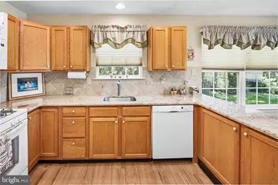 131 Somerfield Road, Swedesboro, NJ 08085 - Photo 12