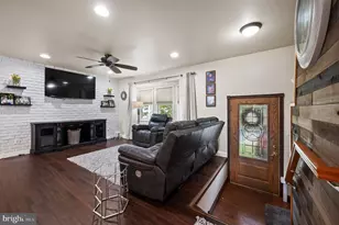 812 Jamestown Rd, Washington Township, NJ 08012 - Photo 4