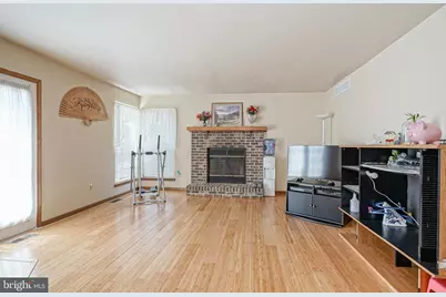 209 Vermillion Lane, Glassboro, NJ 08028 - Photo 4