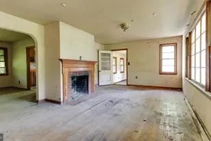 444 E Barber Ave, Woodbury, NJ 08096 - Photo 4
