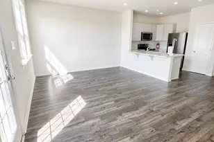 344 Mazzeo Dr, Glassboro, NJ 08028 - Photo 2