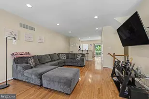 102 Winterberry Way, Deptford, NJ 08096 - Photo 4