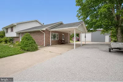 654 Lebanon Avenue, Monroe Township, NJ 08094 - Photo 2