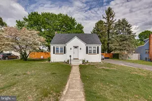 319 Pine St, Monroe Township, NJ 08094 - Photo 1