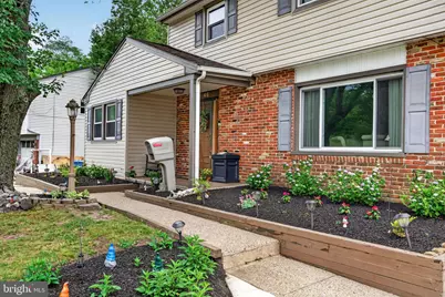 46 Greenwood Drive, Blackwood, NJ 08012 - Photo 2