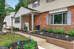 46 Greenwood Dr, Blackwood, NJ 08012 - Photo 2