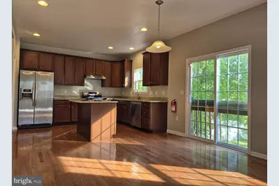 8 Locust Lane, Swedesboro, NJ 08085 - Photo 2