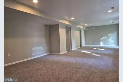 8 Locust Lane, Swedesboro, NJ 08085 - Photo 10