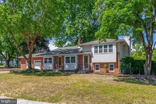 428 Wedgewood Dr, Blackwood, NJ 08012 - Photo 2