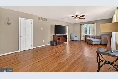 49 W Tomlin Station Road, East Greenwich Township, NJ 08056 - Photo 4