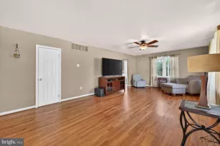49 W Tomlin Station Rd, East Greenwich Township, NJ 08056 - Photo 4