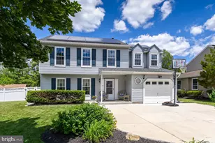24 Hollybush Dr, Glassboro, NJ 08028 - Photo 1