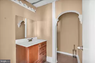 204 Hunter St, Woodbury, NJ 08096 - Photo 8