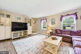 7 Pin Oak Ct, Blackwood, NJ 08012 - Photo 4