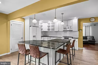 118 Robins Run E, Swedesboro, NJ 08085 - Photo 8
