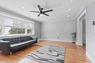 8 Chesterfield Rd, Sewell, NJ 08080 - Photo 8