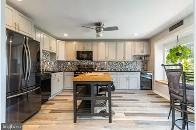 566 Lynn Avenue, Woodbury, NJ 08096 - Photo 2